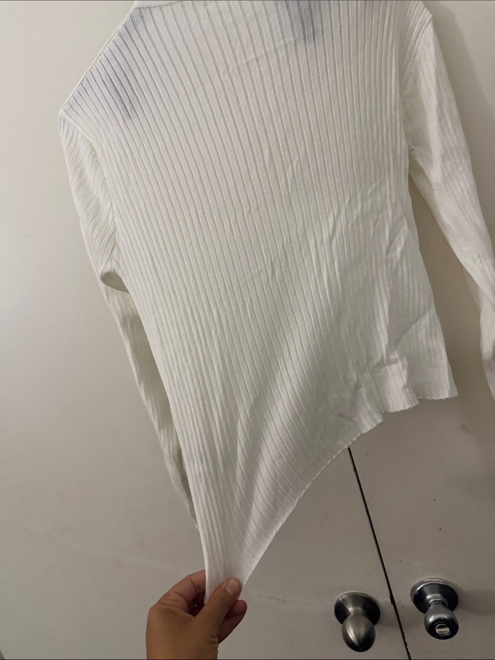 Ribbed Button-Front V-Neck Cardigan - White - Picture 3 of 5